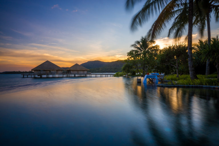 Song Saa Insel - Pool - Radermacher Reisen